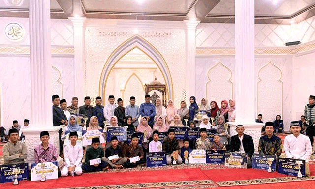 Wali Kota Sungai Penuh, Alfin, menutup MTQ Talang Lindung dan mengapresiasi peran PT Tren Gen Horizon