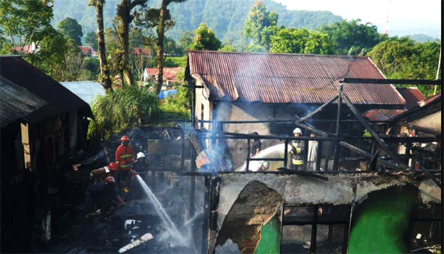 Kondisi rumah warga di Sungai Andok, Kampung Manggis, setelah mengalami kebakaran pada Jumat (20/2