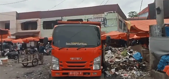 Volume sampah di Kota Sungai Penuh meningkat drastis selama Ramadan