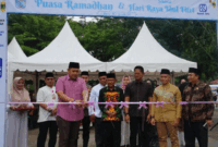 Bupati Merangin, M. Syukur, membuka Pasar Bedug dan Bazar Ramadan 1447 Hijriah