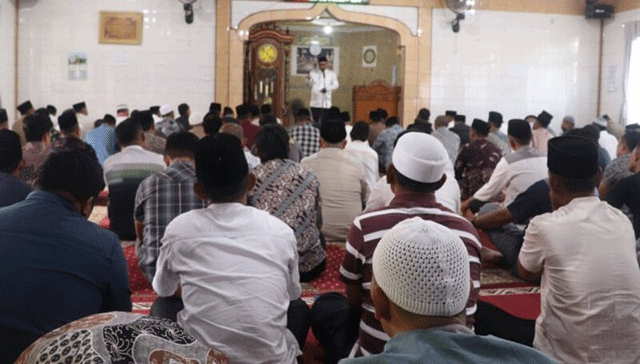 Wali Kota Alfin Safari Jumat di Masjid Madiatul Islamiah di Desa Sumur Anyir (20/2/2026)