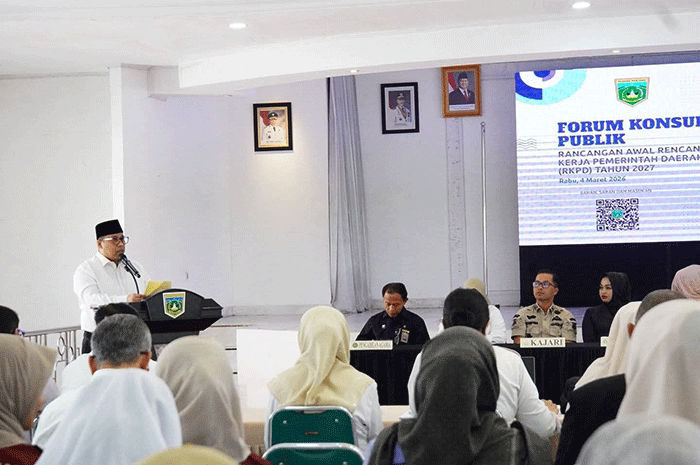 Walikota Hendri Arnis ketika membuka Forum Konsultasi Publik arencana awa RKPD 2027