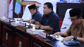 Ketua DPRD Hutri Randa, S.Sos.,MM didampingi Wakil Ketua I Hardizal, S.Sos.,MH dan dihadiri para Anggota Badan Musyawarah, Sekwan Heri Amperawanto, SE.,M.Si beserta jajarannya serta Alat Kelengkapan Dewan lainnya