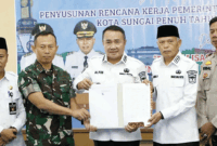 Wali Kota Sungai Penuh Alfin membuka Musrenbang RKPD 2027