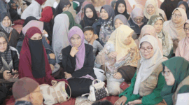 Para mustahik penerima zakat Program Padang Panjang Peduli.