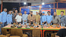 Wartawan anggota PWI Padang Panjang usai buka puasa bersama walikota dan wakil walikota.
