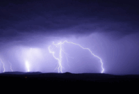 Ilustrasi Petir.(KOMPAS.COM/Oimheidi/Pixabay)