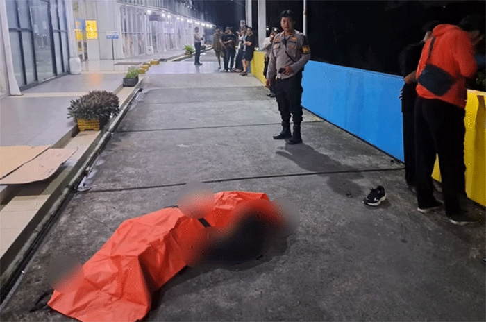 Korban saat ditemukan tewas usai melompat dari lantai 11 Apartemen Suhat Malang Foto: Polsek Lowokwaru Malang