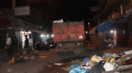 pengangkutan sampah di pasar tanjung bajure