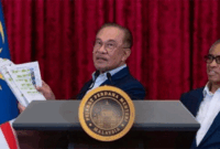 Perdana Menteri Malaysia Anwar Ibrahim mengumumkan perombakan kabinet di Malaysia, Selasa (16/12/2025). Foto: Kantor Perdana Menteri Malaysia/HO/Antara