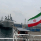 Kapal perang fregat kelas Moudge IRIS Dena dari Angkatan Laut Iran berlabuh di Pelabuhan Tanjung Priok di Jakarta sejak Sabtu (5/11/2022). Foto: Jemima Shalimar/kumparan