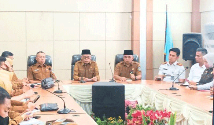 Rapat Koordinasi (Rakor) yang dibuka langsung oleh Wakil Wali Kota Sungai Penuh, Azhar Hamzah, di Ruang Pola Bappeda, Senin (2/3).