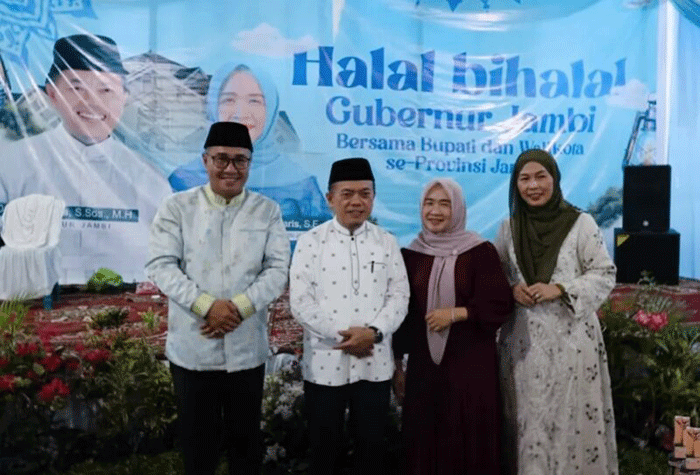 Wali Kota Sungai Penuh Alfin menghadiri halal bihalal Gubernur Jambi Al Haris di Bangko.