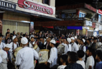 Suasana malam takbiran di pelataran Pasar Pusat Padang Panjang