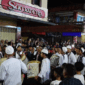 Suasana malam takbiran di pelataran Pasar Pusat Padang Panjang