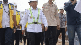 Al Haris meninjau pembangunan Sekolah Rakyat di Bagan Pete, Kota Jambi.