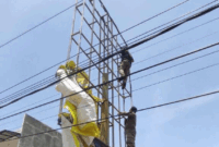 Pembongkaran baliho tak memiliki izin di Padang Panjang