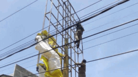 Pembongkaran baliho tak memiliki izin di Padang Panjang