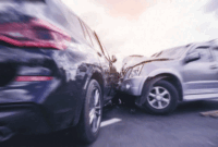 Ilustrasi tabrakan mobil. Foto: Shutterstock