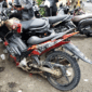 Kondisi Yamaha Jupiter yang terlibat kecelakaan dengan Harley Davidson di Kapanewon Temon, Kabupaten Kulon Progo. Foto: Arfiansyah Panji Purnandaru/kumparan