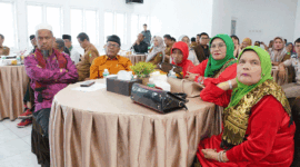 Bundo Kanduang dan pemuka masyarakat sebagaiagai peserta Musrenbang Padang Panjang.