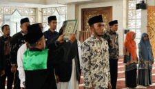 Pelantikan dan pengambilan sumpah Allex Saputra sebagai Ketua Umum Badan Pengelola Islamic Centre (BPIC) Kota Padang Panjang.