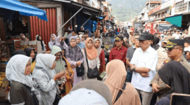 Wawako Azhar Hamzah turun langsung memantau kondisi pasar usai penertiban di Sungai Penuh