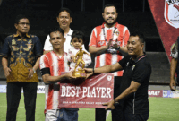 Agung Wijaksono terpilih sebagai pemain terbaik Liga 4 Sumbar 2025/2026.