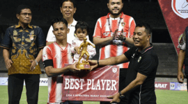 Agung Wijaksono terpilih sebagai pemain terbaik Liga 4 Sumbar 2025/2026.