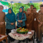 Turut hadir Ketua Tim penggerak PKK Kota Sungai Penuh, Ibu Sri Kartini Alfin, S.Kep, NS bersama para Pejabat Daerah Pemerintahan Kota Sungai Penuh