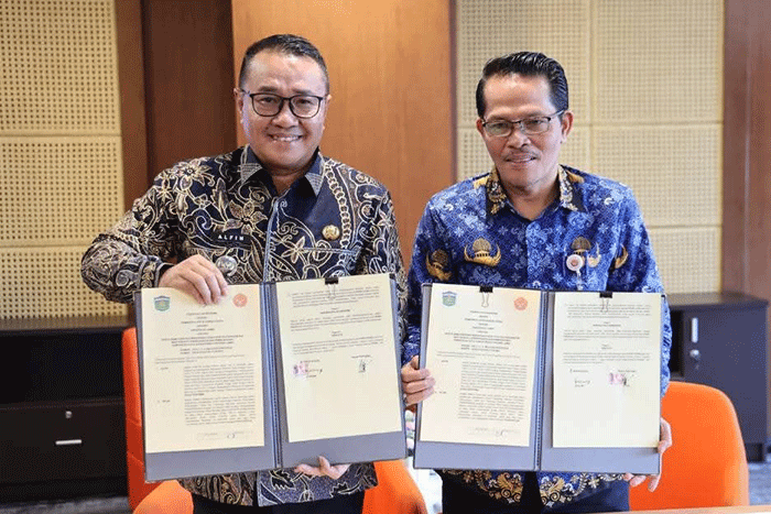 Wali Kota Sungai Penuh, Alfin, SH, menandatangani langsung MoU tersebut bersama Rektor Universitas Jambi, Prof. Dr. Helmi, SH., MH.