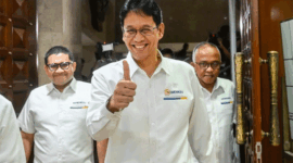 Menteri Keuangan Purbaya Yudhi Sadewa bersiap mengikuti rapat kerja bersama Komisi XI DPR di Kompleks Parlemen, Senayan, Jakarta, Senin (6/4/2026). Foto: Rivan Awal Lingga/ANTARA FOTO