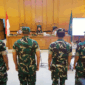 Empat terdakwa yang merupakan anggota Badan Intelijen Strategis (BAIS) TNI menggunakan pakaian dinas lapangan hadir secara langsung untuk mendengarkan pembacaan dakwaan oleh oditur di Pengadilan Militer II-08, Cakung, Jakarta Timur, Rabu (29/4/2026). Foto: Jamal Ramadhan/kumparan