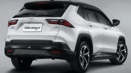 Toyota Yaris Cross HEV 2026 kini lebih bertenaga, irit, dan kaya fitur canggih. /