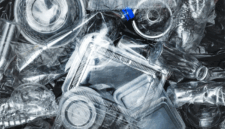 Ilustrasi sampah plastik (freepik).