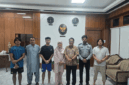 KJRI Karachi telah menemui 3 orang Anak Buah Kapal (ABK) berkewarganegaraan Indonesia yang selamat dari serangan rudal yang menimpa sebuah kapal dagang MV Gold Autumn pada Selasa (7/4/2026). Foto: DOK. KJRI Karachi
