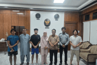 KJRI Karachi telah menemui 3 orang Anak Buah Kapal (ABK) berkewarganegaraan Indonesia yang selamat dari serangan rudal yang menimpa sebuah kapal dagang MV Gold Autumn pada Selasa (7/4/2026). Foto: DOK. KJRI Karachi