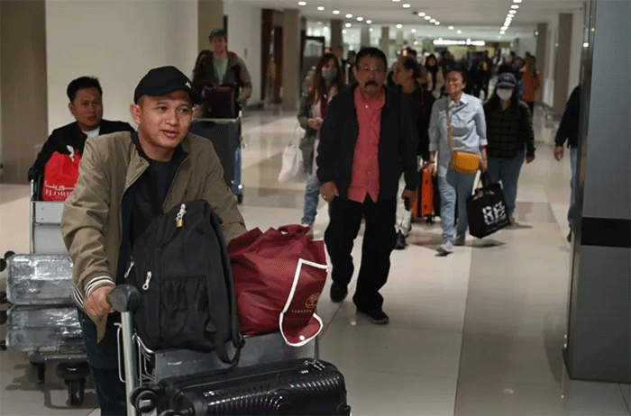 Pemerintah mengevakuasi 32 WNI dari Iran akibat konflik Timur Tengah. Sebanyak 22 orang telah tiba di Bandara Soekarno-Hatta. Foto: Dok / Kemlu RI /