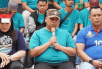 Walikota Hendri Arnis (tengah).