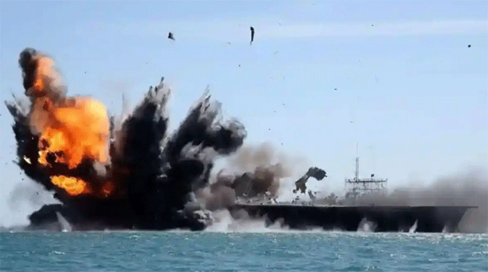 Ketegangan antara Iran dan Amerika Serikat kembali meningkat setelah insiden penyerangan kapal dagang Iran di kawasan Teluk Oman. 