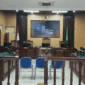 Suasana ruang sidang Cakra Pengadilan Negeri Pariaman terpantau sepi jelang sidang lanjutan dengan agenda pembacaan tuntutan kasus dugaan pembunuhan berencana disertai mutilasi terhadap tiga perempuan, Selasa (21/4/2026). Sidang dijadwalkan dimulai pukul 11.00 WIB. 