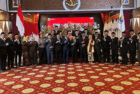 Gubernur Jambi mendorong Bank Jambi bangkit, memperkuat keamanan pasca serangan siber, dan meningkatkan kinerja agar lebih mandiri. Hal ini disampaikan dalam pelantikan komisaris utama Bank Jambi, Senin (27/4/2026).