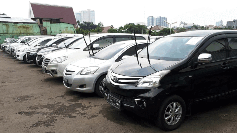 Mobil bekas dijual. [sumber : cintamobil.com]