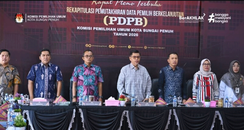 KPU Kota Sungai Penuh menggelar Rapat Pleno Terbuka Rekapitulasi Pemutakhiran Data Pemilih Berkelanjutan (PDPB) Triwulan I Tahun 2026 di Aula KPU Kota Sungai Penuh, Rabu (2/4/2026).