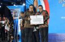 Wako Alfin mendapat apresiasi pemerintah pusat atas prestasi sebagai juara satu tingkat Kota se Sumatera (Foto: Prokopim)