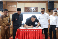 Penandatanganan kerja sama dilakukan langsung oleh Wali Kota Sungai Penuh, Alfin, SH dengan Kepala Kejaksaan Negeri Sungai Penuh, Robi Harianto, SH., MH. Senin (6/4).