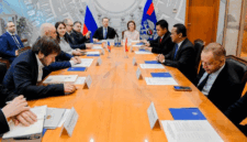 Menteri ESDM Bahlil Lahadalia bertemu Menteri Energi Rusia Sergey Tsivilev.Foto: Dok. Kementerian ESDM