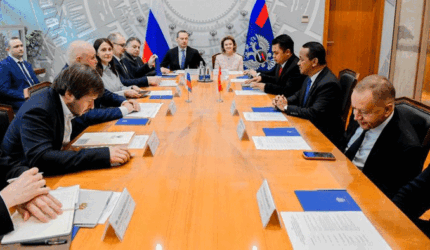 Menteri ESDM Bahlil Lahadalia bertemu Menteri Energi Rusia Sergey Tsivilev.Foto: Dok. Kementerian ESDM