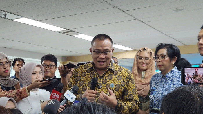 Menteri LH Jumhur Hidayat (Adrial/detikcom)