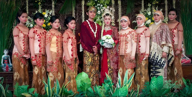 Foto : jasa foto pernikahan  murah sidoarjo | Rizky Yuniar Mauludi - Wedding.